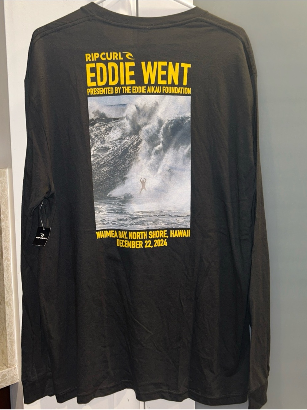 Rip Curl In Memory Of Eddie Aikau Went Shirt Waimea Bay Dec 22 2024 LS Men’s XL
